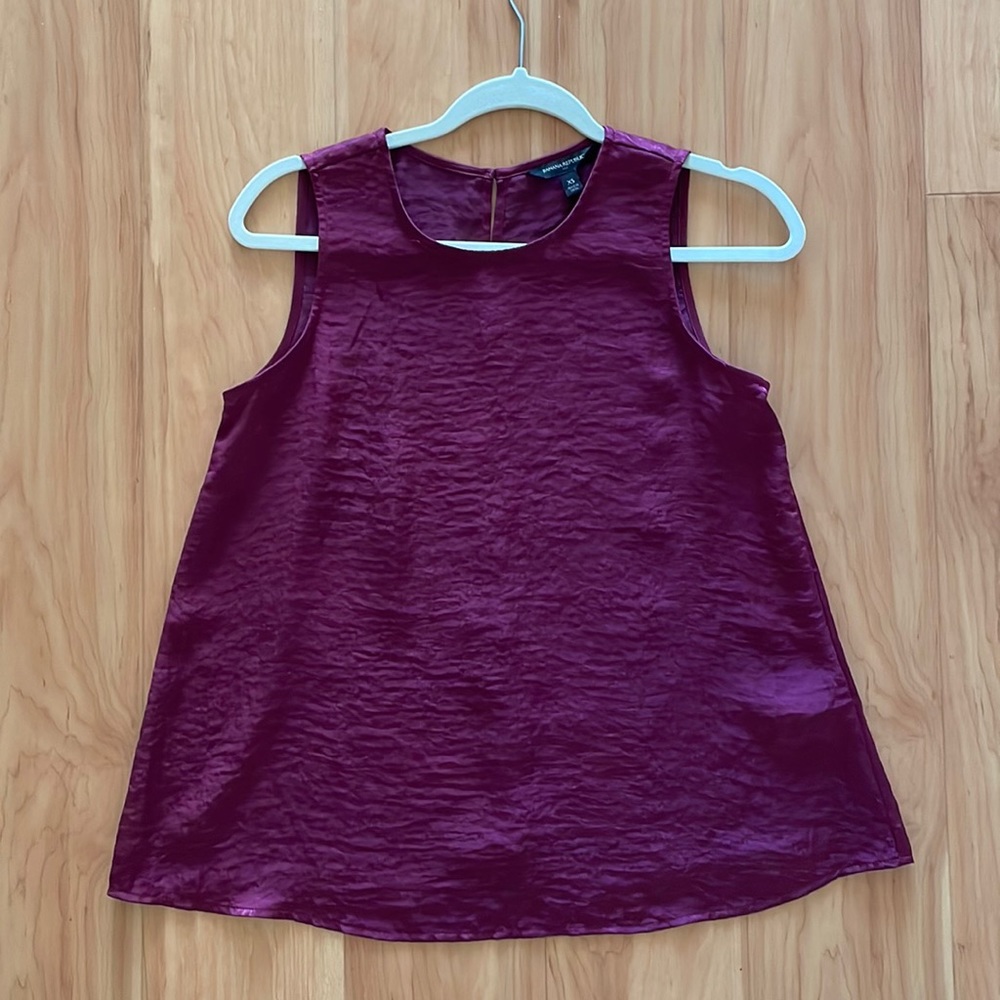 Banana Republic burgundy top
